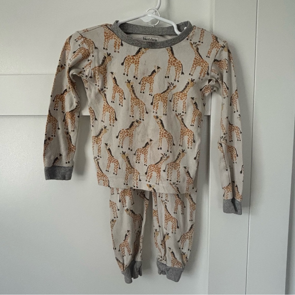 Burt's Bees Baby Giraffe Print Outfit